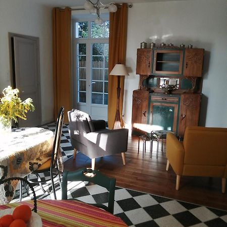 앙굴렘 Au Logis De Vechillot B&B 외부 사진