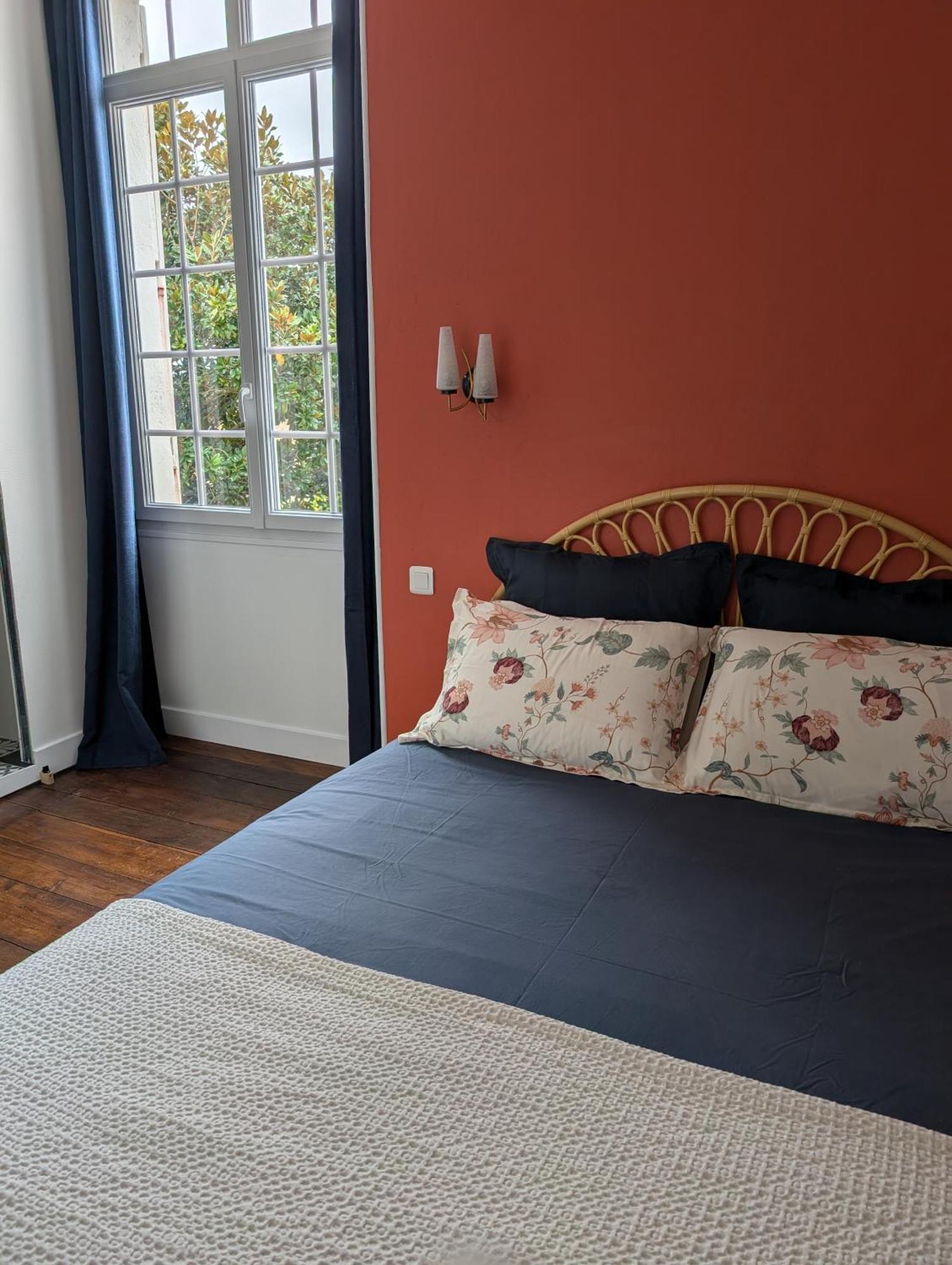앙굴렘 Au Logis De Vechillot B&B 외부 사진